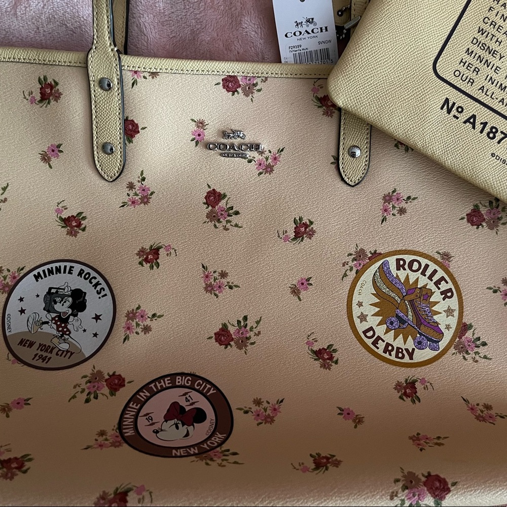 NWT! Coach HTFDisney Mickey Mouse floral 4 piece tote set. Firm!!! - Picture 8 of 16